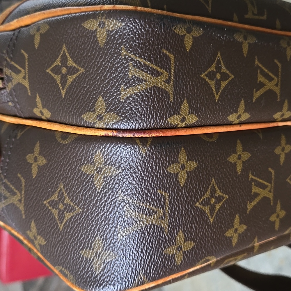LOUIS VUITTON MONOGRAM  Messenger Bag - Picture 12 of 17